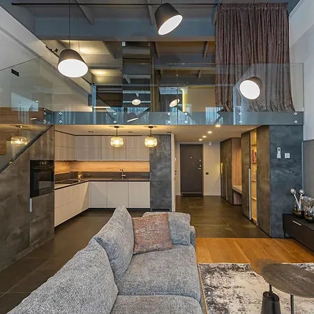 Parko Namai-loftas Apartmán *